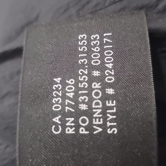 Club Monaco black quilted puffer vest extra small xs - Picture 10 of 11